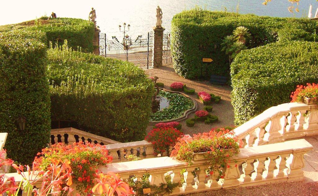 Charming Glicine And Azalea House Art And Colour With Lakeview Cadenabbia Camera foto